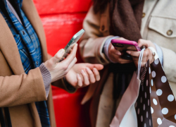 Apple и Samsung не оказалось в ТОП лучших подарков на 23 февраля и 8 марта