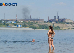 Таганрожцам, не достигшим 16-летия, запретили купаться в водоемах без взрослых