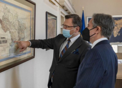 Госсекретарю США показали карту Украины, включающую Таганрог