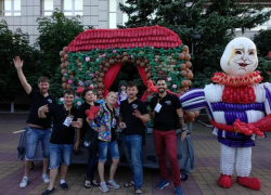 Художник из Таганрога покорил фестиваль шаров в Геленджике