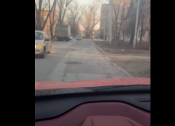 «Юра, мы все…потеряли»: человек давно покорил космос, а Таганрог не может покорить ямы на дорогах