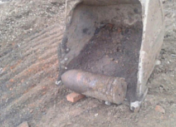 Во дворе дома под Таганрогом выкопали снаряд