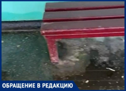 В магазине прохлада, а на остановке вода: таганроженка просит сделать нормальное водоотведение кондиционера