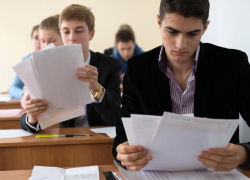 Таганрогские выпускники 2019 начали сдавать ЕГЭ и ОГЭ