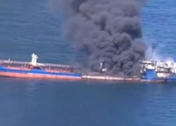 Российский танкер потерпевший бедствие в Каспийском море отбуксируют в Баку