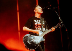 Группа "Звери" не будет выступать на бесплатном концерте в Петербурге из-за антивоенных высказываний уроженца Таганрога 