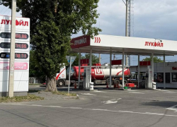 «Пользуясь случаем, продаю велосипед»: на заправках Таганрога урезали на 10 литров выдачу топлива в одни руки 