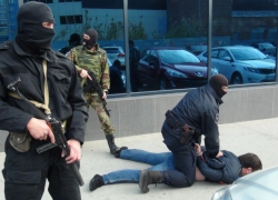В Таганроге полицейские задержали подозреваемых в незаконном сбыте наркотиков