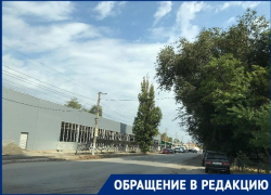 Таганрожца пугает строящийся у ж/д дороги ТРЦ на улице Москатова