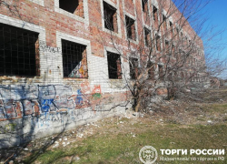 Недостроенную инфекционную больницу в Таганроге продают за 18 миллионов рублей