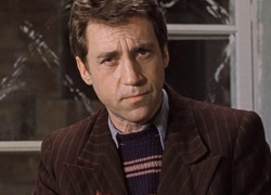 Владимир Высоцкий на гастролях в Таганроге сочинил каламбур, который актёры вспоминают до сих пор