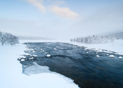 Пожалуйста, не ходите по тонкому льду! 