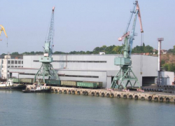 В таганрогском порту встречают и провожают суда