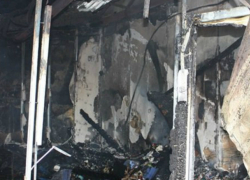 Адское пламя сожгло ларек в Таганроге