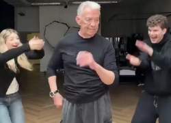 63-летний уроженец Таганрога Николай Добрынин зажег с молодежью