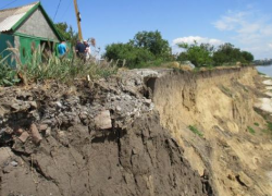 Береговая линия Таганрогского залива стремительно рушится - под угрозой несколько населенных пунктов