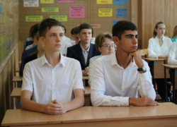 Министр природных ресурсов и экологии РО провёл в Таганроге экологический урок