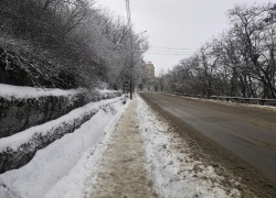 После публикации в Блокноте пешеходную дорожку в порт привели в порядок