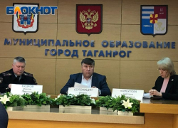«Это что за безобразие?» - сити-менеджер Таганрога отругал замдиректора «Благоустройство» за беспорядок