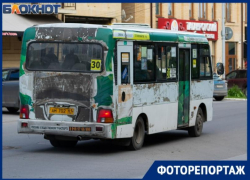 «Терминал не работает?» - что происходит в маршрутках Таганрога после введения бесконтактной оплаты