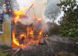 На дачах Таганрога снова пожар
