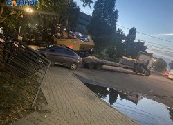 "Блокнот Таганрог" стали известны причины вчерашнего ДТП с участием асфальтоукладчика