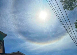 9 мая таганрожцы наблюдали необычное явление в небе