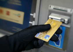 У таганрожца по-приятельски украли с карты 50 тысяч рублей