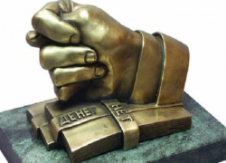 Таганрогский бизнесмен –банкрот «кинул» кредиторов