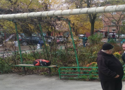 Жители  дома в Таганроге привели в порядок территорию 