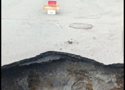 "Портал в ад открылся": критичные провалы асфальта угрожают таганрогским водителям