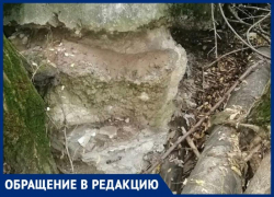 В Таганроге разрушается берегоукрепление, сделанное в 90-х годах 