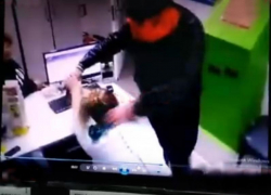 Под Таганрогом вооруженный пистолетом злоумышленник ограбил офис на 150 тысяч рублей