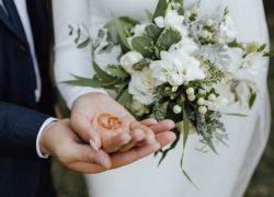 Лениться, жениться и пахать как вол: что можно и нельзя делать мужчинам на 23 февраля