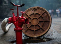 Вспыхнувший грузовик в Тамбове затушили бойцы Росгвардии