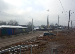 Тротуар от ЖД-платформы к Андреевскому микрорайону Таганрога в ближайшие годы не появится