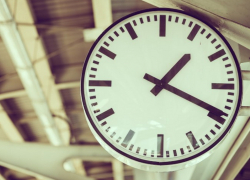 «Бред сивой кобылы»: таганрожцев взбесило отсутствие часов на междугороднем автовокзале