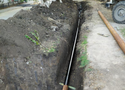 МУП «Водоканал» Таганрога поменял трубу в месте частых аварий 