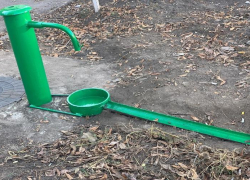 Позабытые колонки для набора воды появились на главных улицах Таганрога