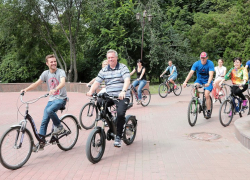 22 сентября администрацию Таганрога приглашают поехать на работу на велосипедах