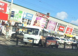 В Таганроге образовалась пробка после ДТП