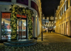 Власти Таганрога не закупали украшения к Новому году, но проведут конкурс на лучшее праздничное оформление