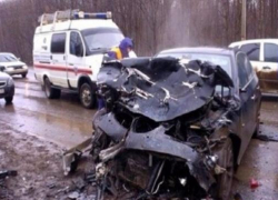 Под Таганрогом из-за гололеда столкнулись девять легковых автомобилей и два грузовика