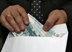 Таганрожец приговорен за взятку к штрафу в 50 тысяч рублей