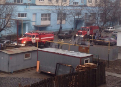 В Таганроге бдительные соседи спасли автомобиль от возгорания