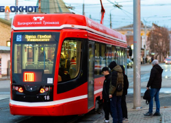 В Рождественский сочельник таганрогские автобусы и трамваи будут работать до полуночи