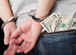 17 доверчивых жителей Таганрога попались на удочку мошенника