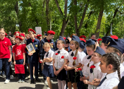 Таганрог помнит: в школе №6 почтили память героев Великой Отечественной войны