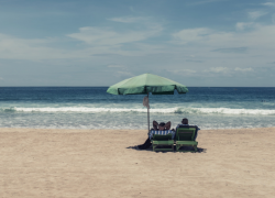 Трагедия в Таганроге: 78-летняя туристка пошла на пляж одна и утонула в заливе