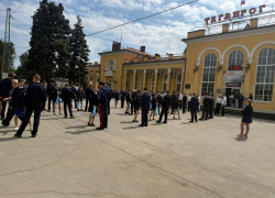 Таганрог готовится к юбилею Победы: патриотическая акция на вокзале
